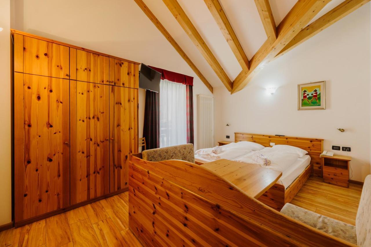 Hotel Rosa Wellness & Spa Vigo di Fassa Exterior foto